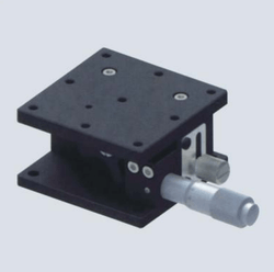 Z-Achse - 60 x 60 mm manueller Mikrotisch